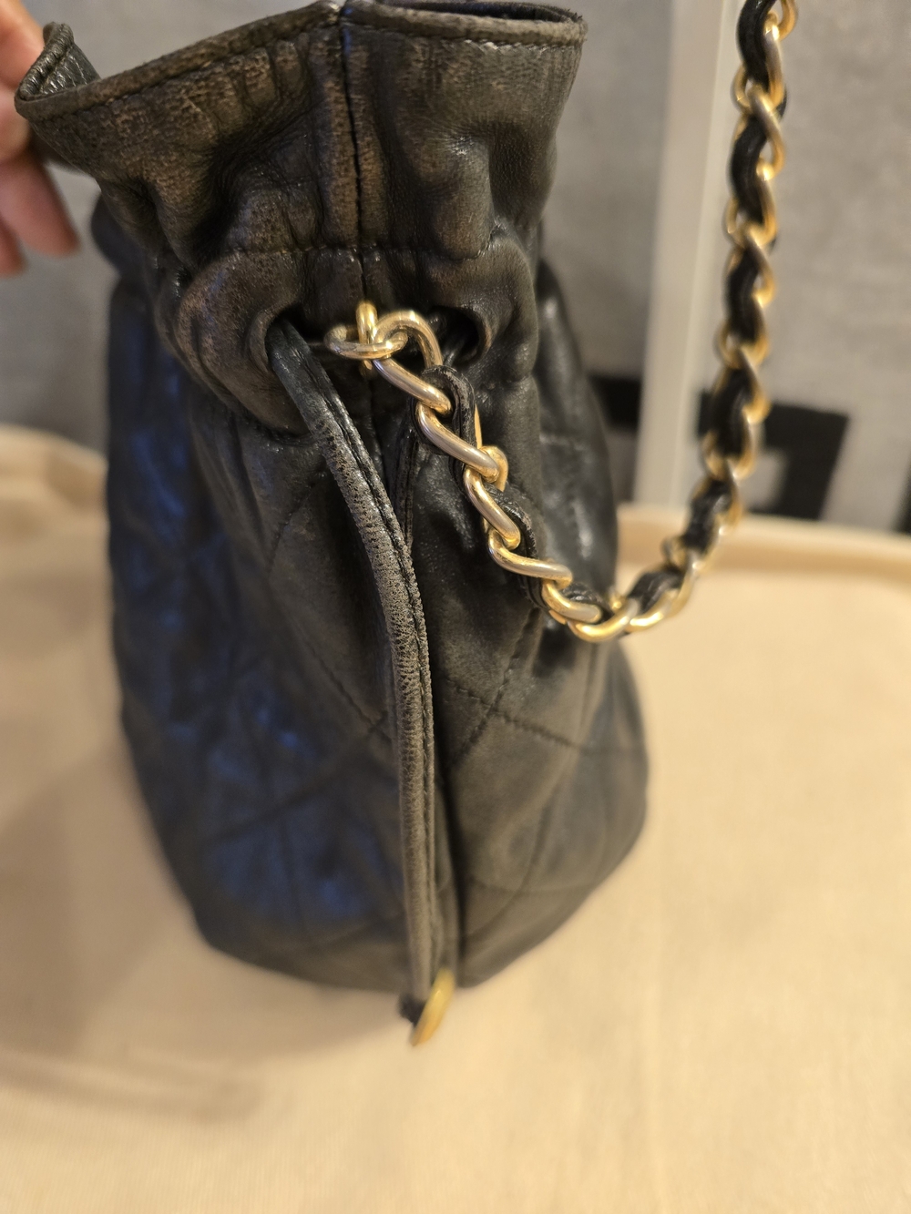 CHANEL Black Quilted Drawstring Crossbody Bucket Bag - Picture 5 of 12
